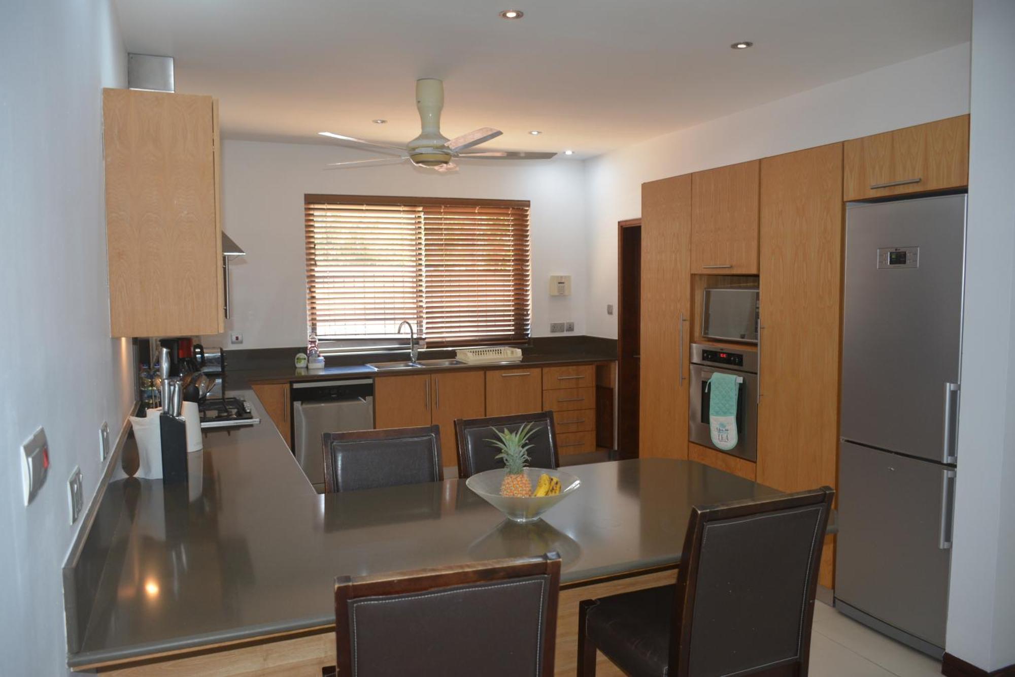 Olana Blue - Beachfront Apartment Rivière Noire Zewnętrze zdjęcie