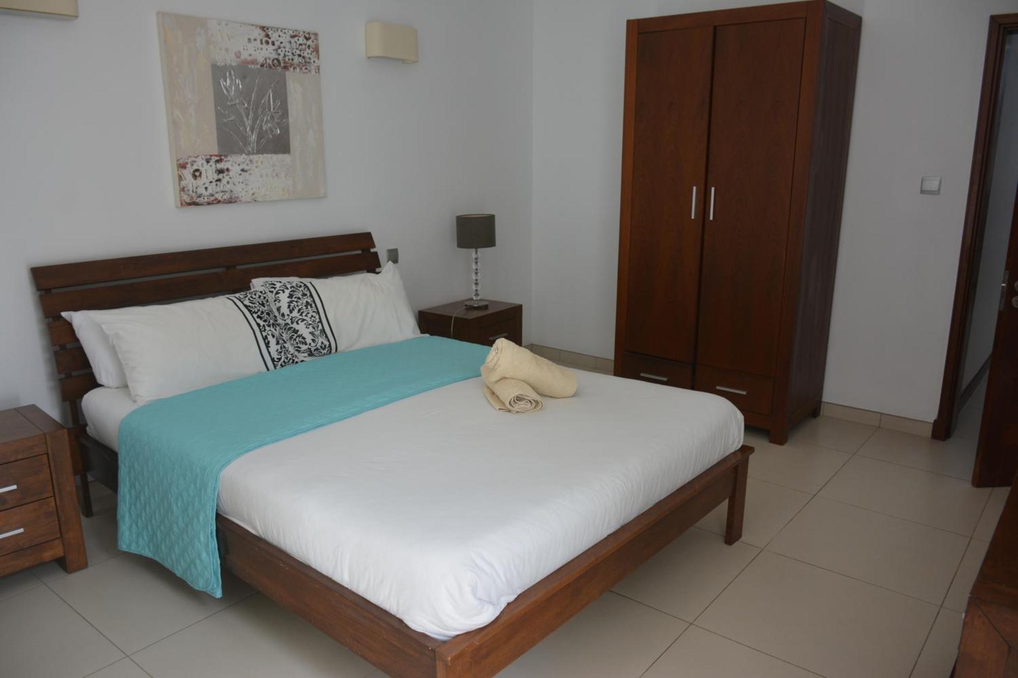 Olana Blue - Beachfront Apartment Rivière Noire Zewnętrze zdjęcie